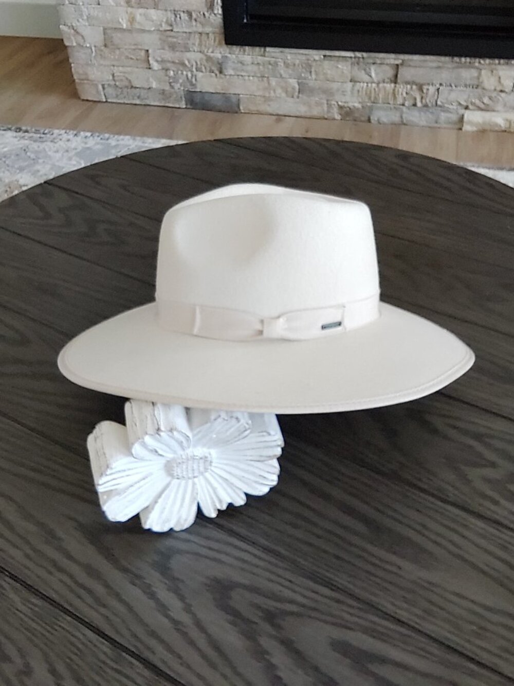 Brixton Hat Fedora Wool Felt Wide Brim Rancher Dove White Ribbon Band Bow Size M